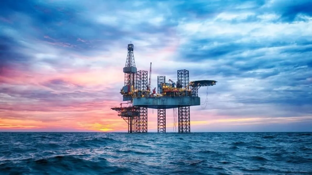 Sirenes e sinalizadores BTK garantem a segurança das operações offshore, indústria petroquímica e porto