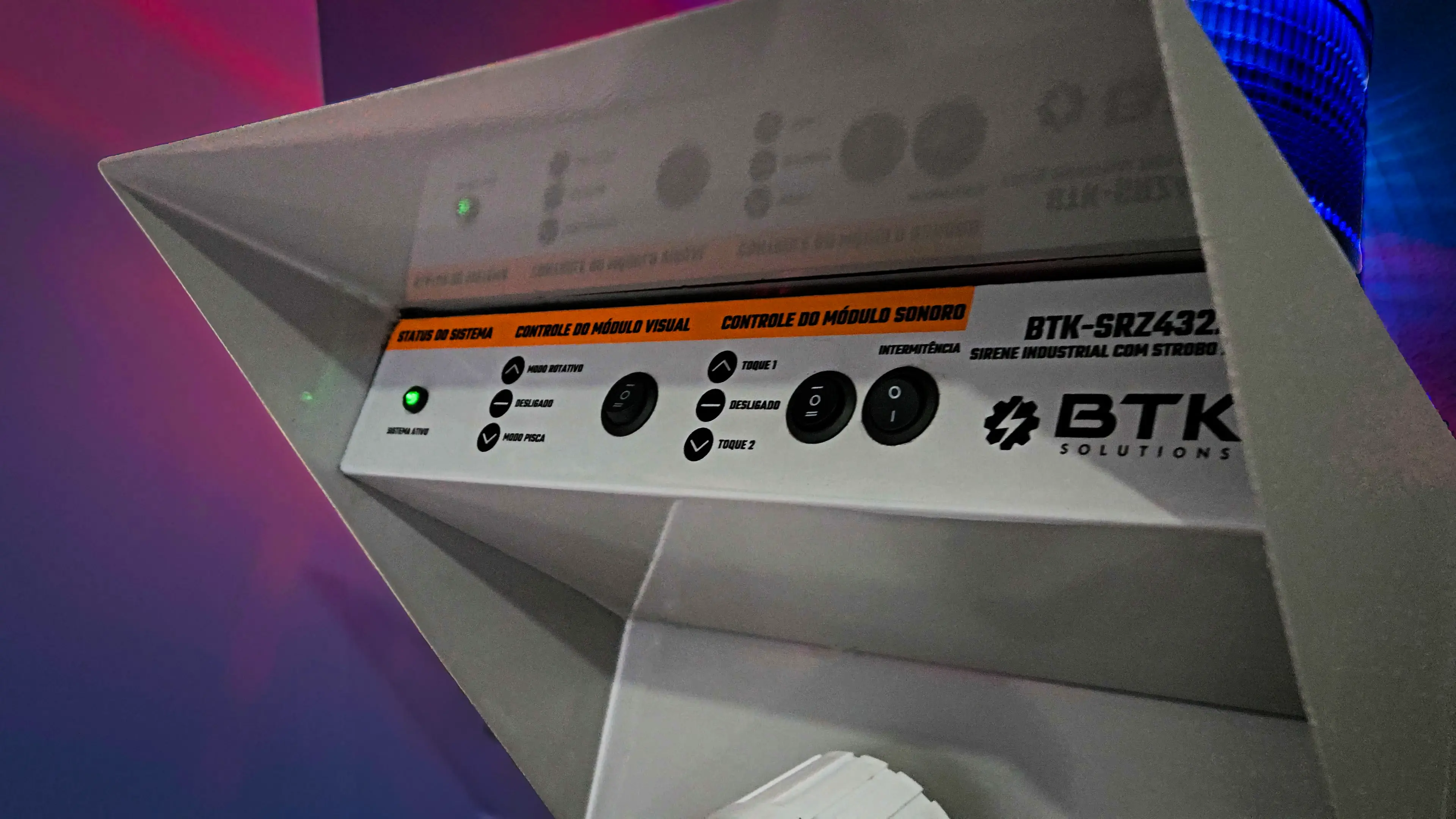 Botões de acionamento do sinalizador audiovisual BTK-SRZ4322